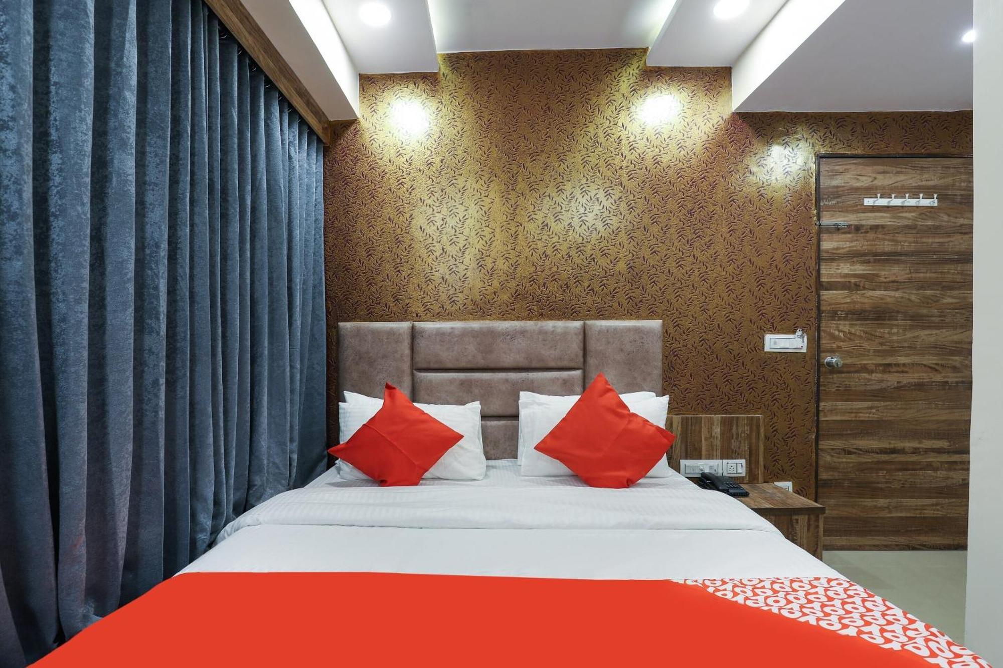 Hotel O Dream Stay Sarkhej Ngoại thất bức ảnh