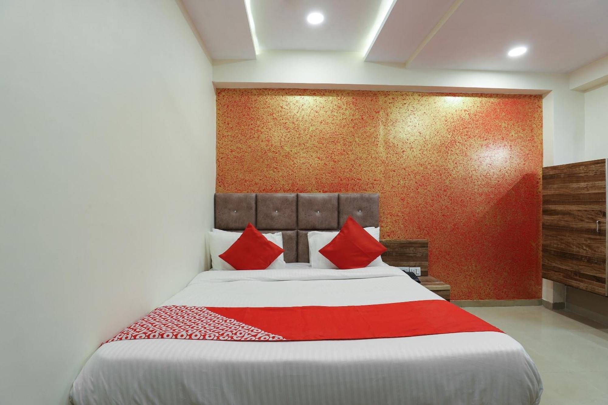 Hotel O Dream Stay Sarkhej Ngoại thất bức ảnh