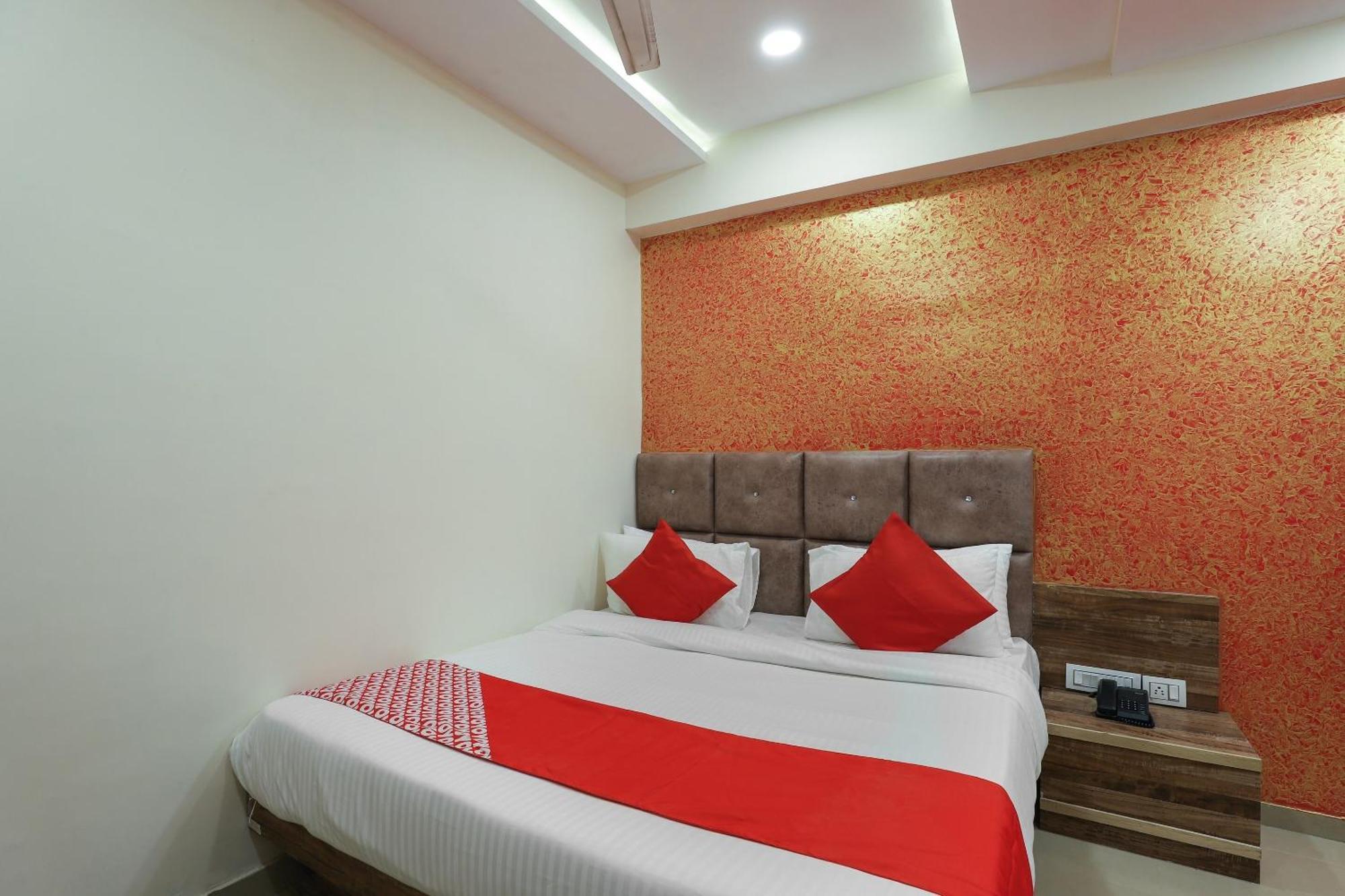 Hotel O Dream Stay Sarkhej Ngoại thất bức ảnh